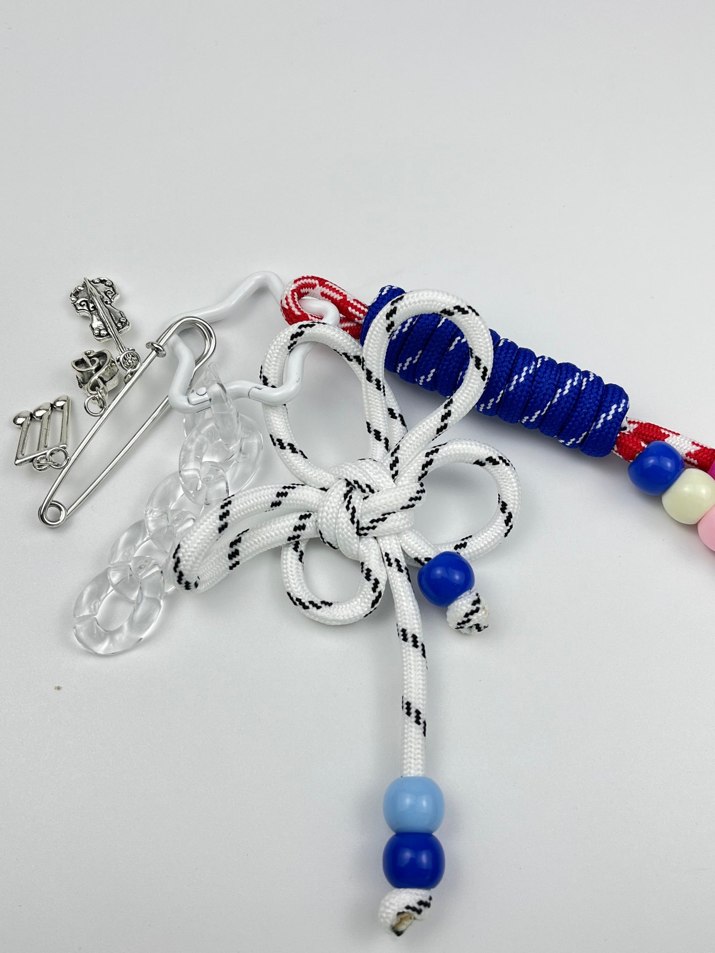 Boho - Chic Rope - Knit Flower Keychain: Unique Music - Inspired Charm