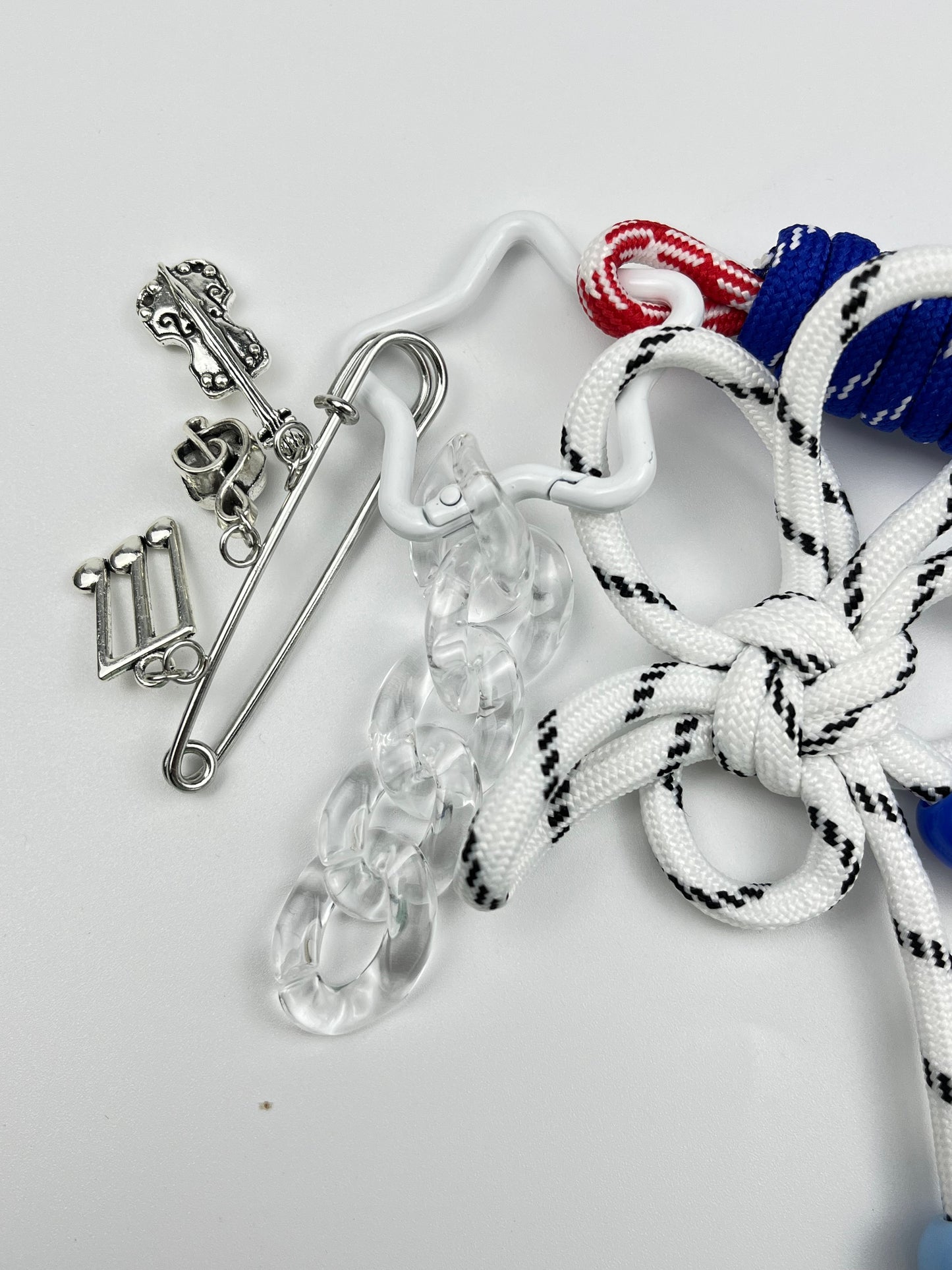 Boho - Chic Rope - Knit Flower Keychain: Unique Music - Inspired Charm