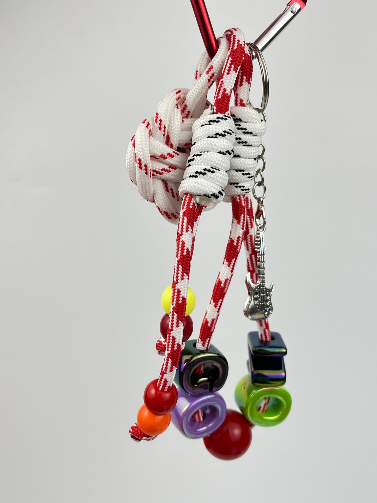 Colorful "GOON" Guitar Keychain: Trendy Rope - Woven Accessory
