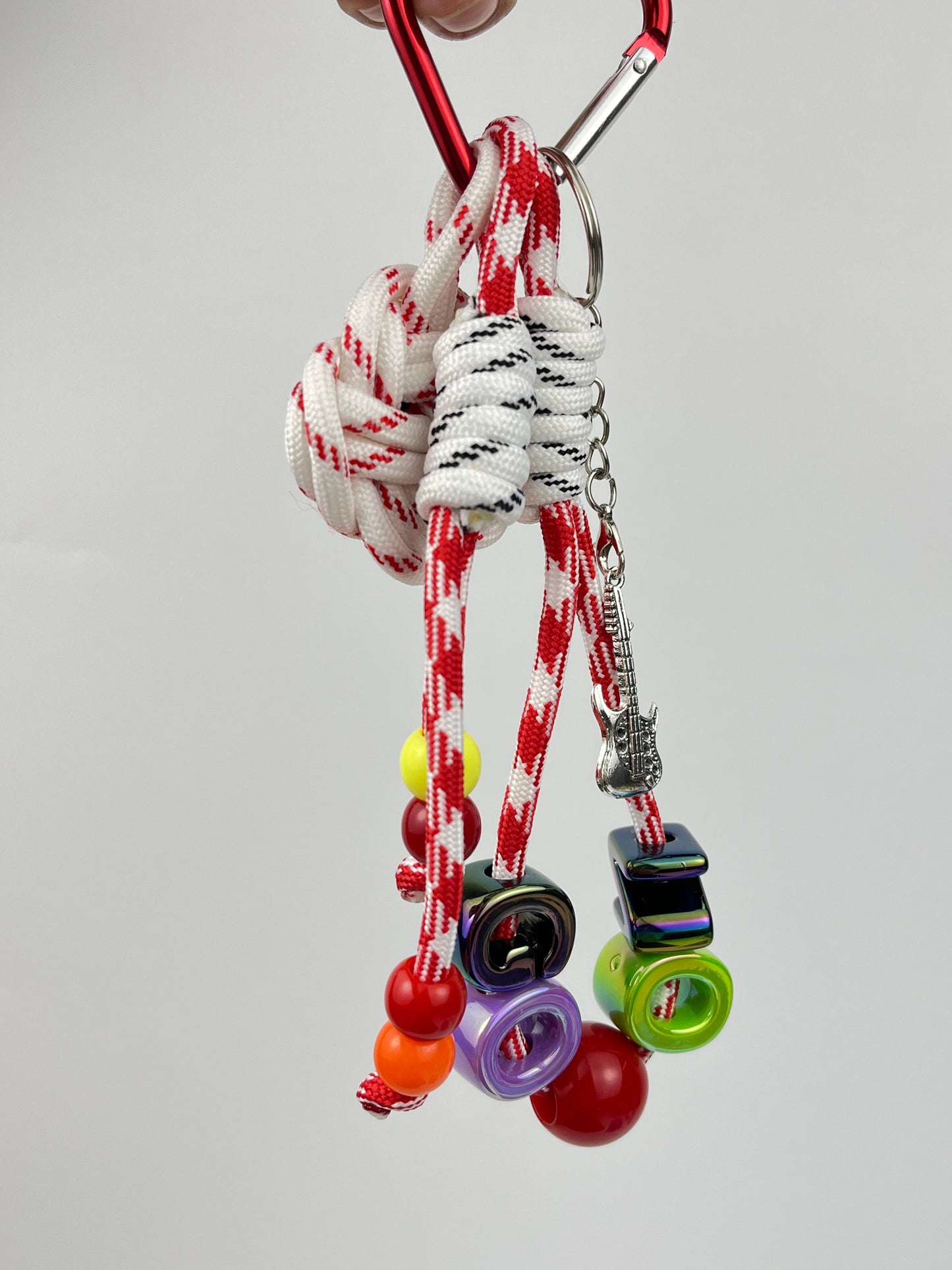 Colorful "GOON" Guitar Keychain: Trendy Rope - Woven Accessory