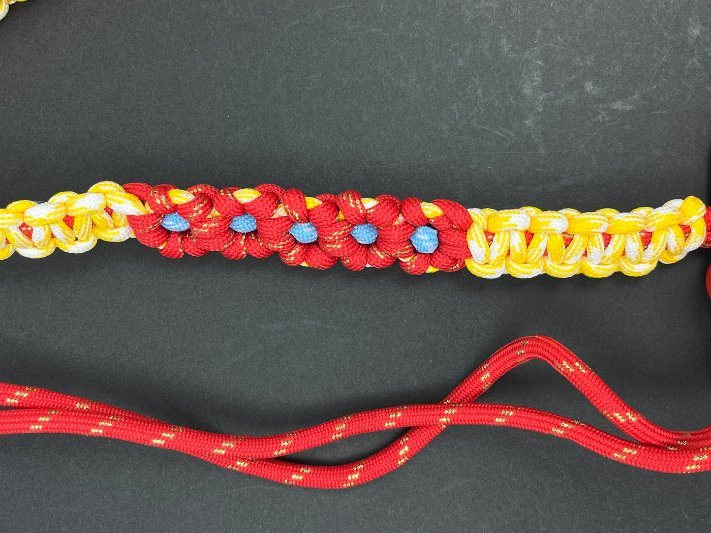 Hand - woven Flower - Patterned Paracord Cup Holder | Creative Portable Water Cup Strap
