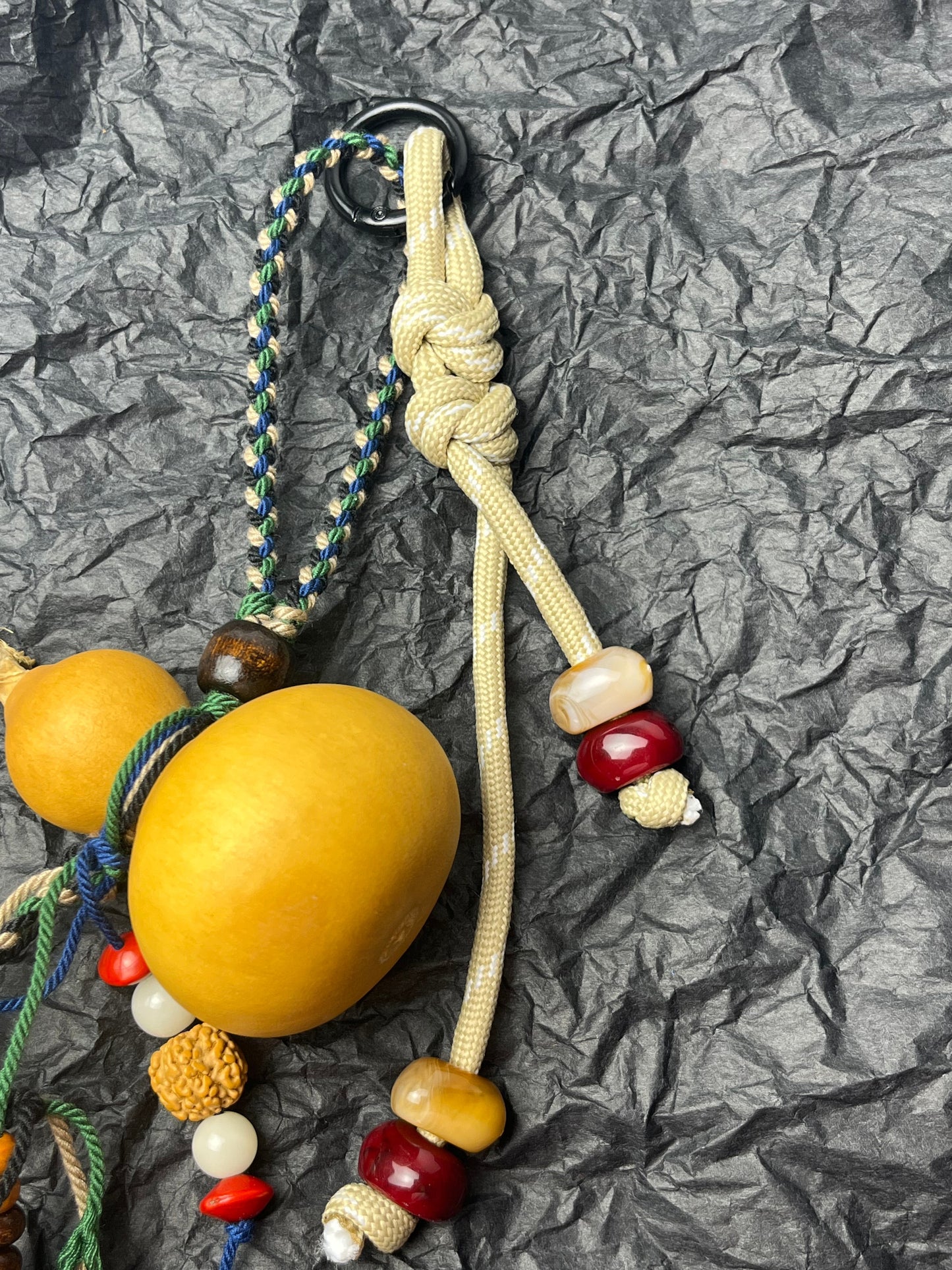 Hand - woven Paracord Gourd Pendant, Exquisite Ancient Charm, a Portable Auspicious Trinket!
