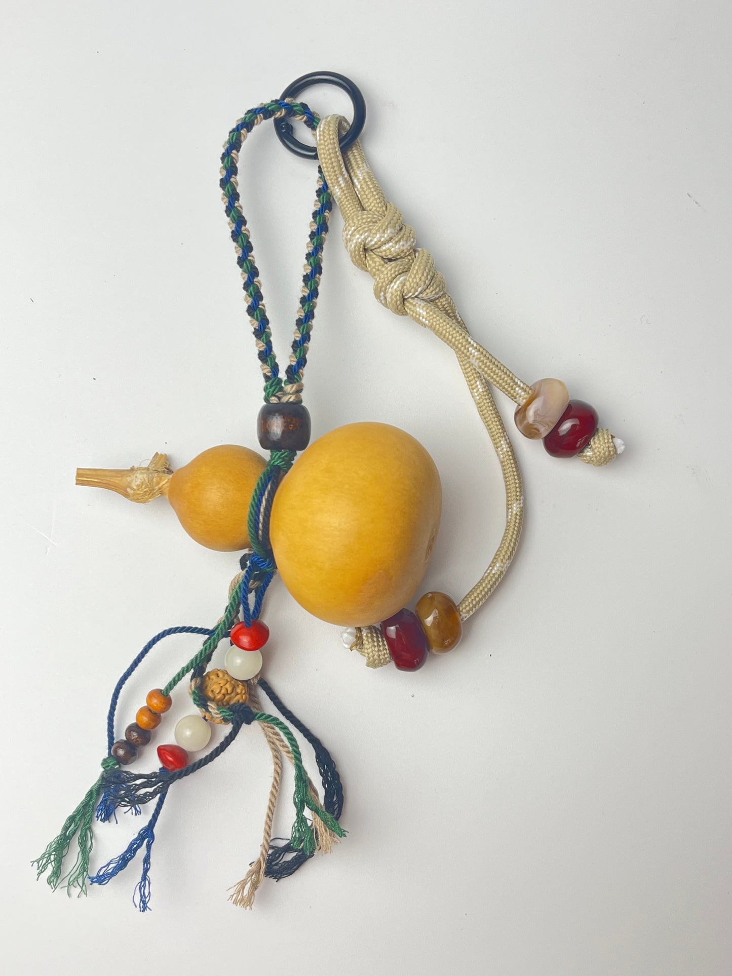 Hand - woven Paracord Gourd Pendant, Exquisite Ancient Charm, a Portable Auspicious Trinket!