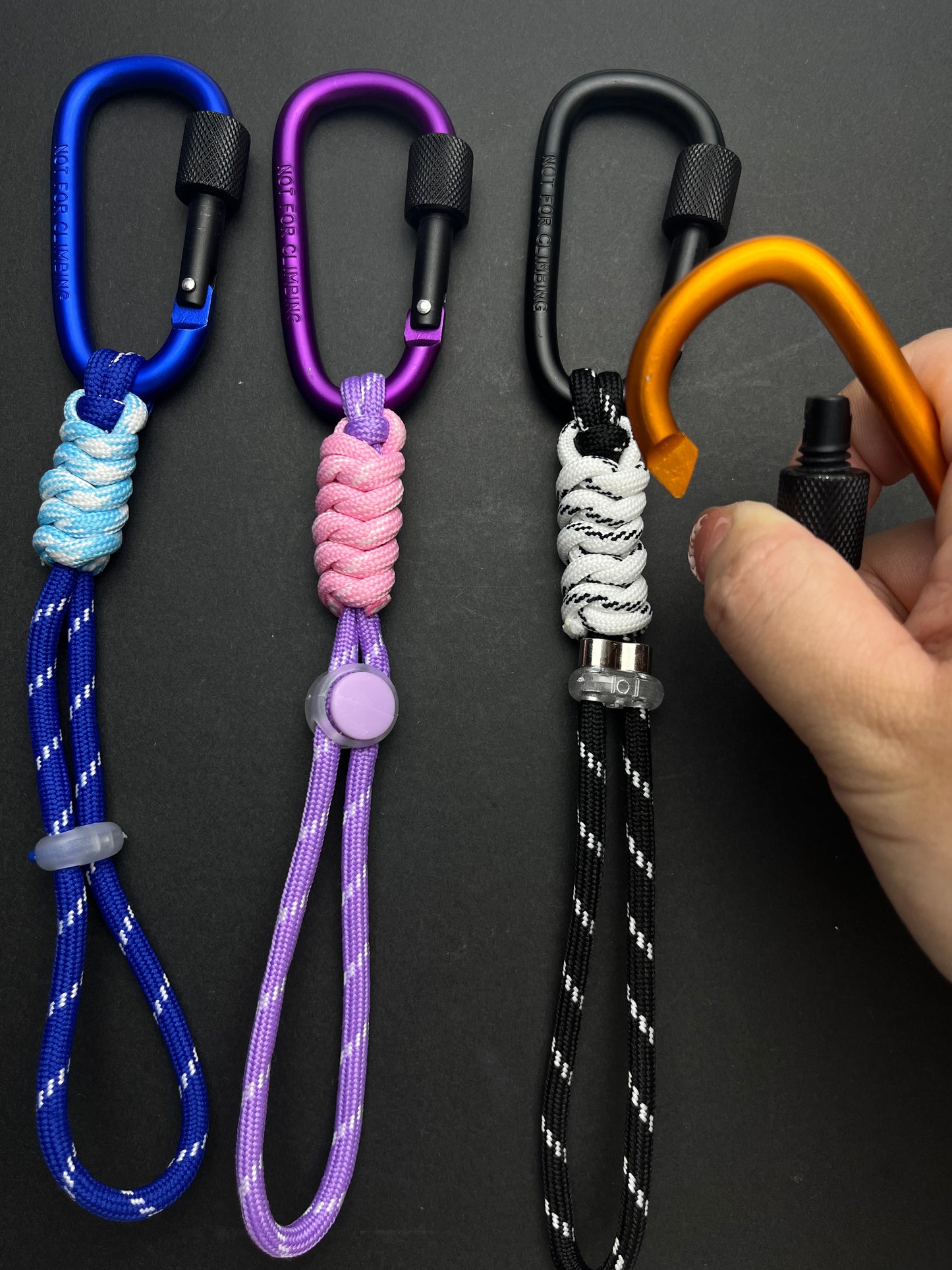Handmade Paracord Multifunctional Carabiner, Portable Water Bottle/Key Lanyard