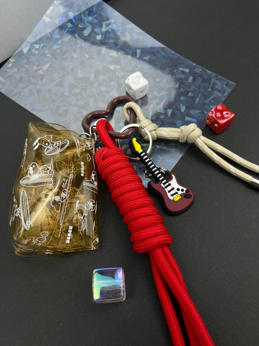 Retro Guitar & Clear Case Keychain: Unique Music - Inspired Accessory