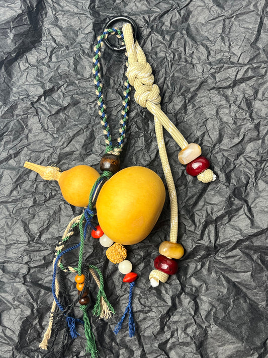 Hand - woven Paracord Gourd Pendant, Exquisite Ancient Charm, a Portable Auspicious Trinket!