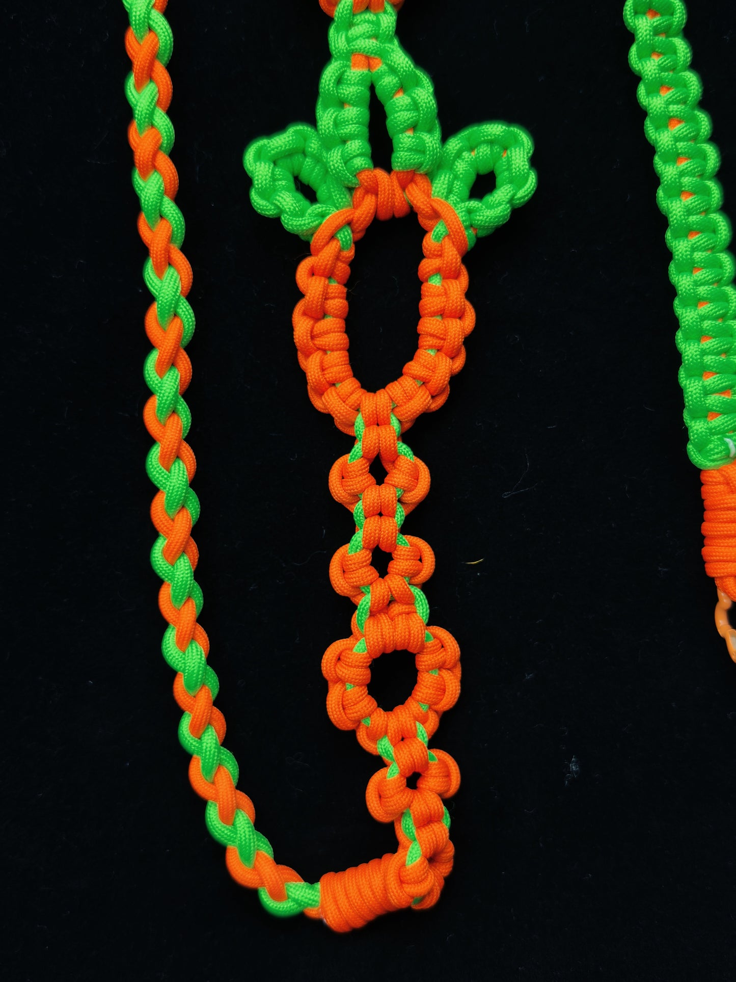 Green paracord lanyard styled for everyday carry — SHENG Craft