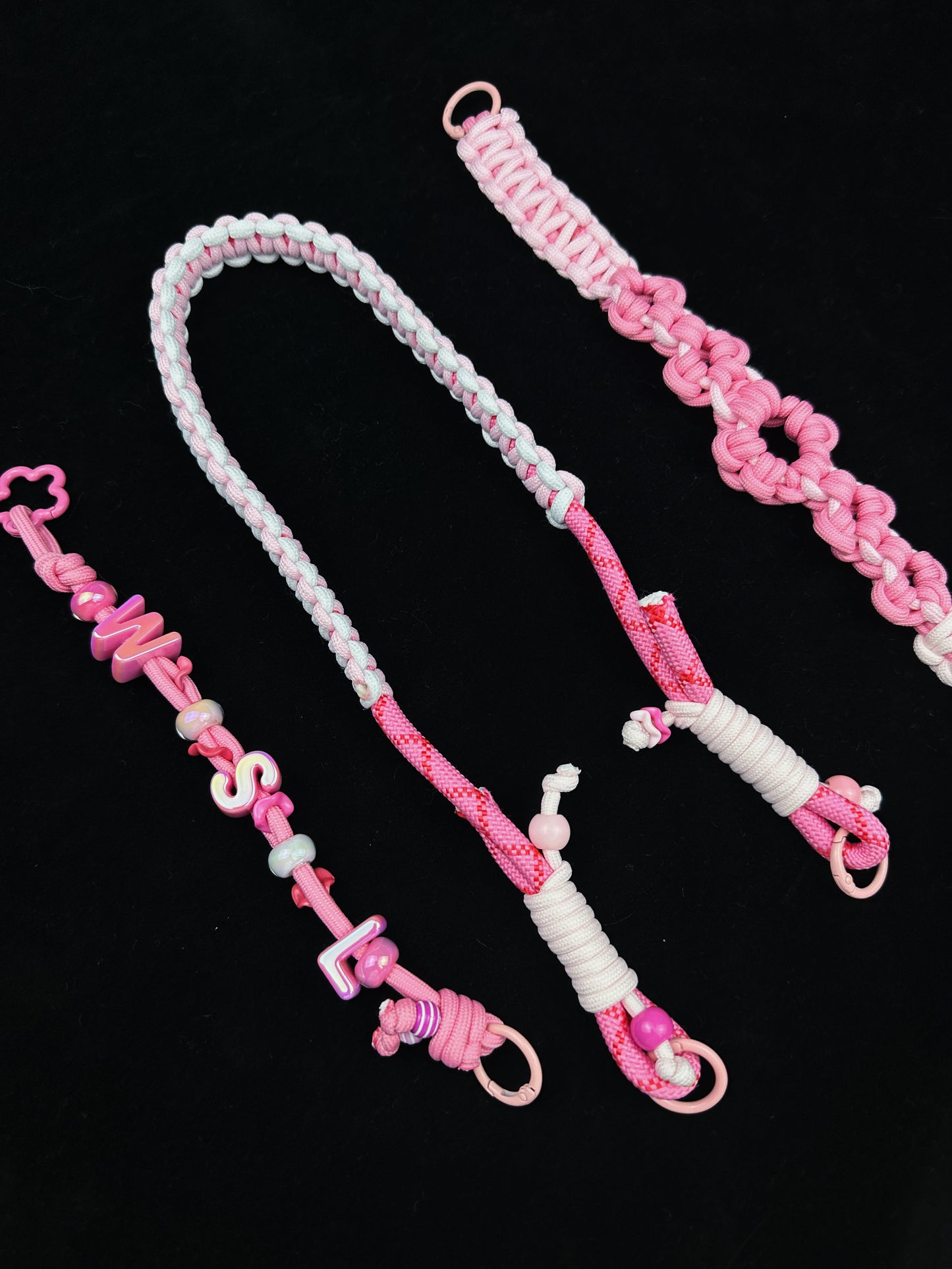 Hand-woven paracord heart detail close-up — Handmade by SHENG