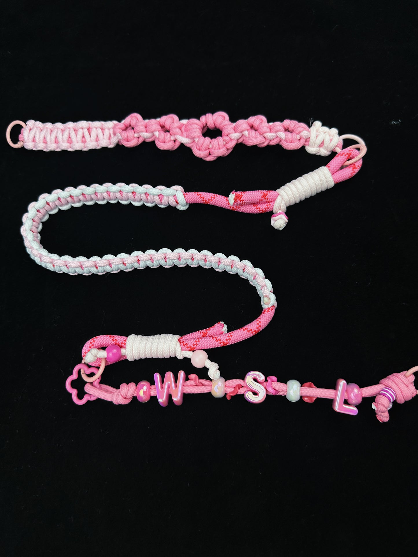 Hand-woven paracord heart detail close-up — Handmade by SHENG