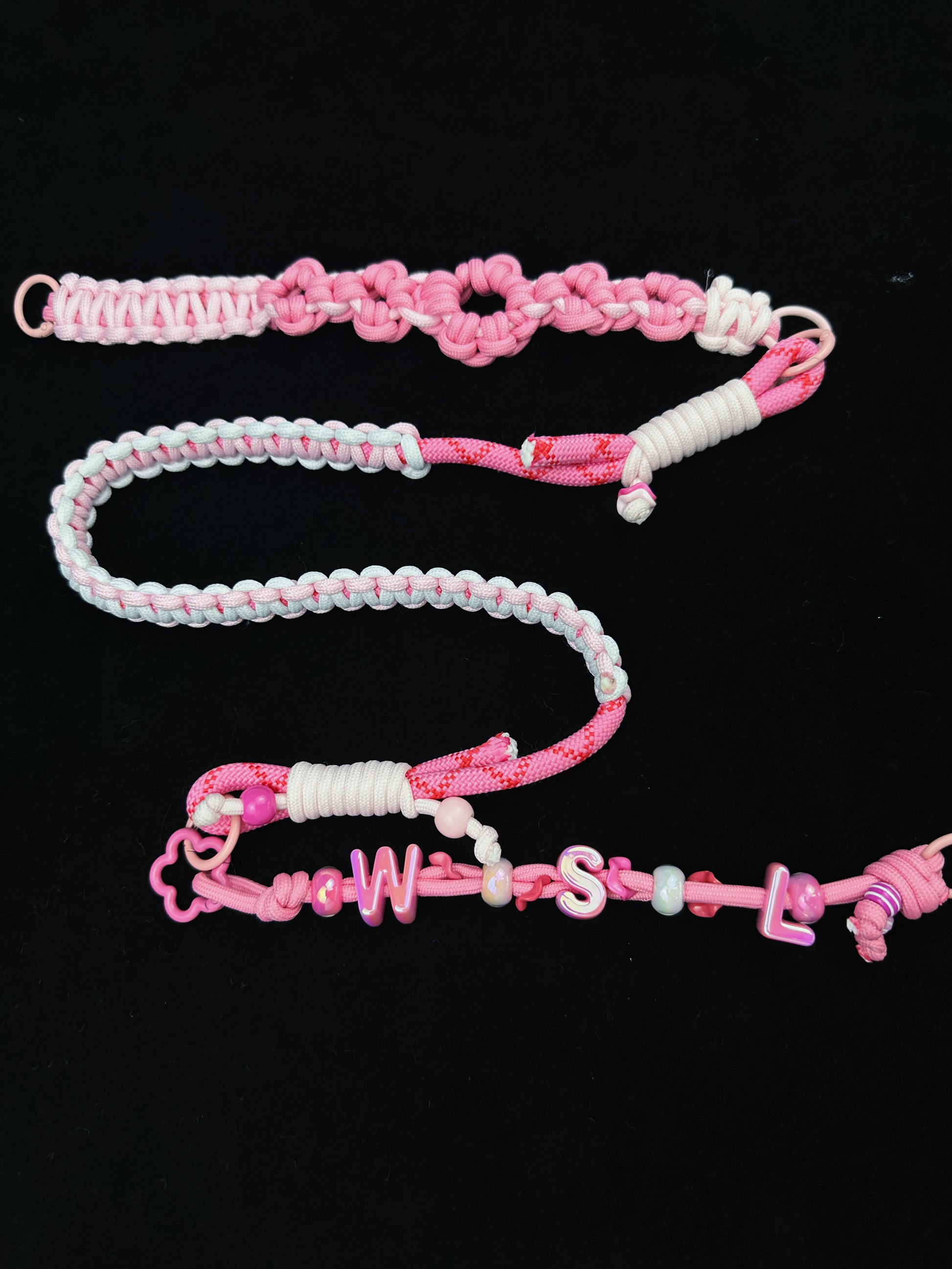 Hand-woven paracord heart detail close-up — Handmade by SHENG
