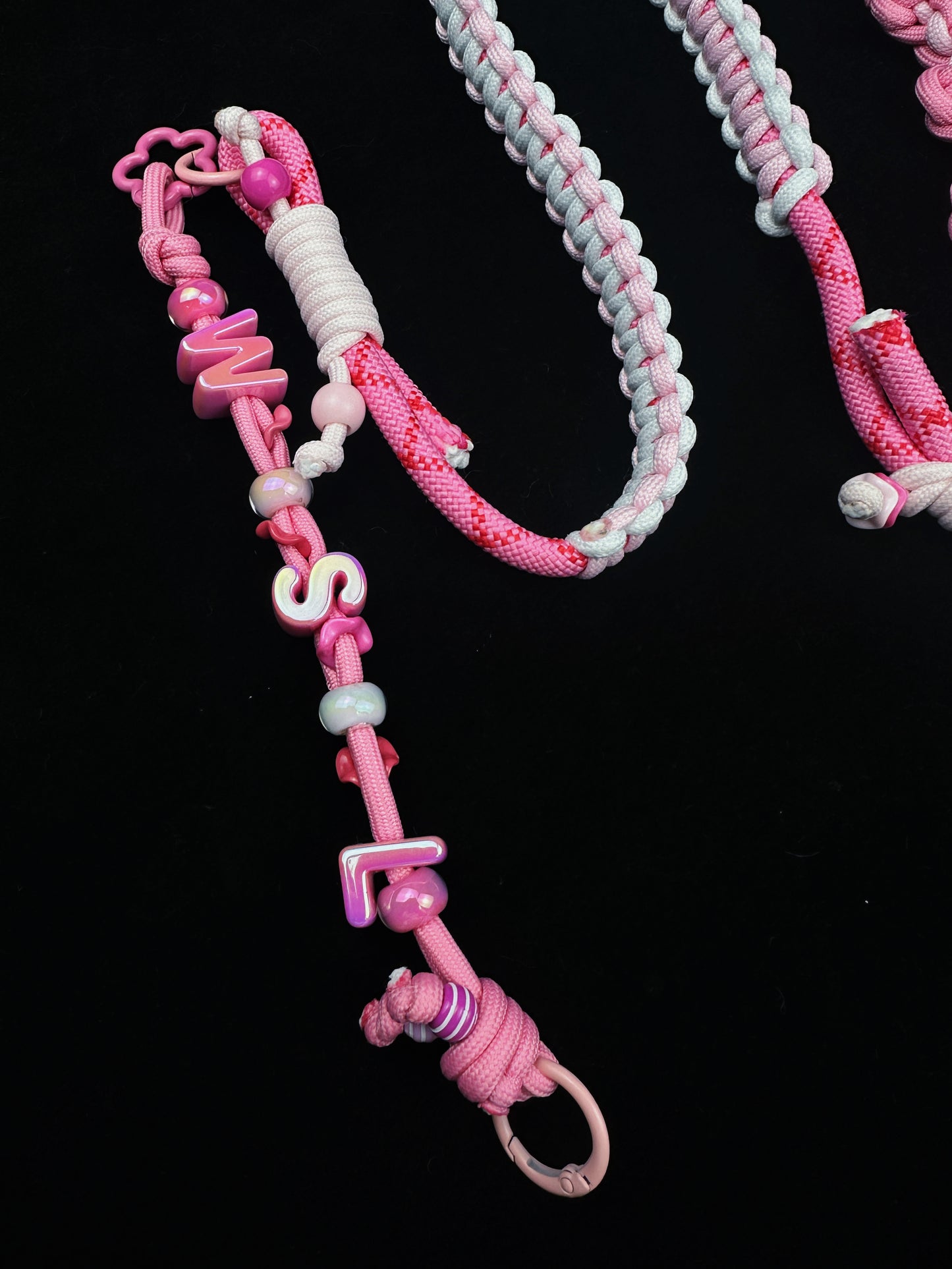 Hand-woven paracord heart detail close-up — Handmade by SHENG